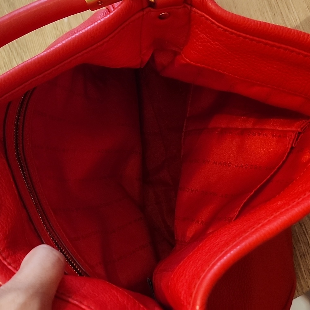 Marc Jacobs Red Leather Shoulder Bag - Picture 4 of 7